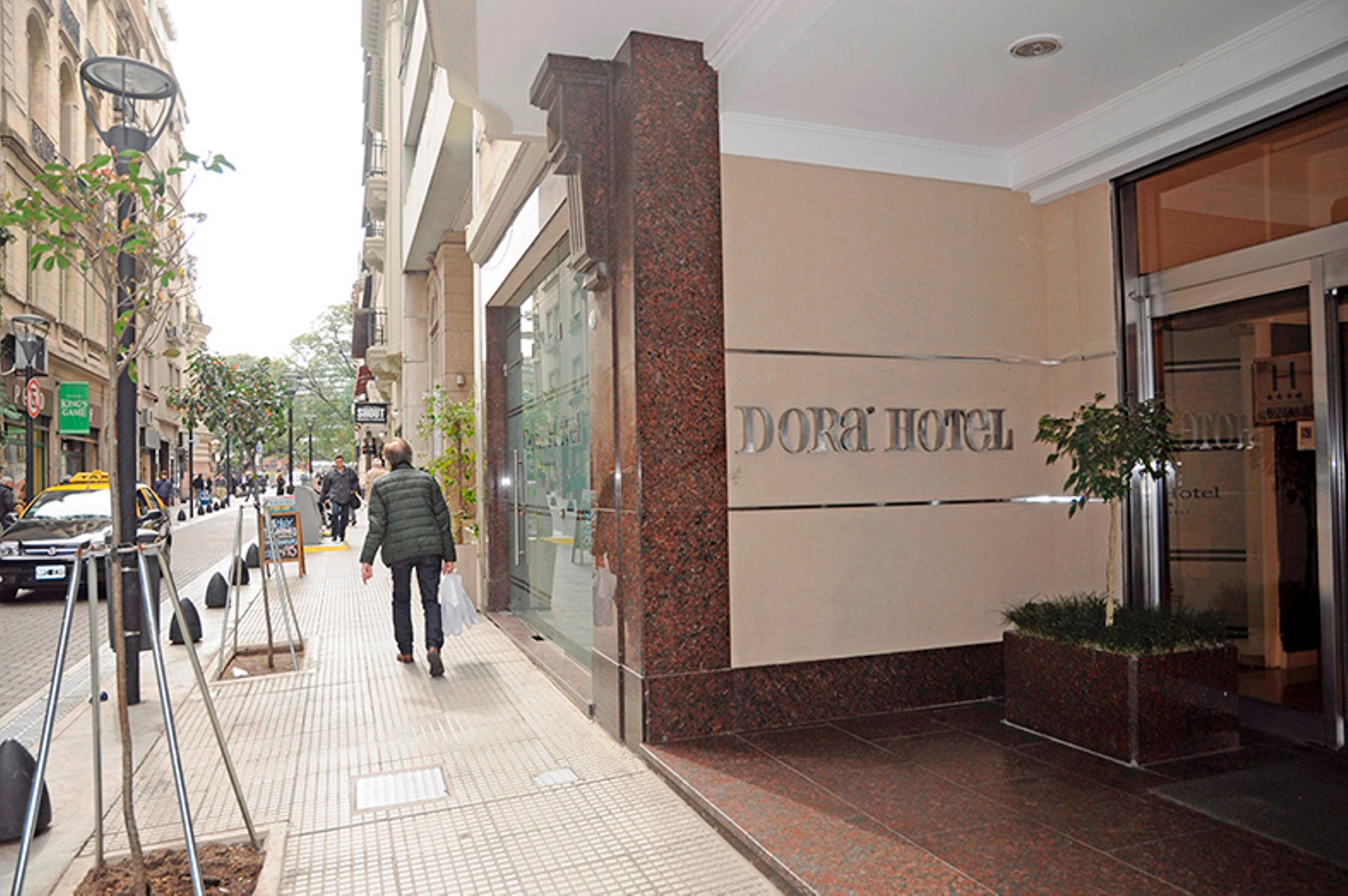 Dora Hotel บัวโนสไอเรส ภายนอก รูปภาพ